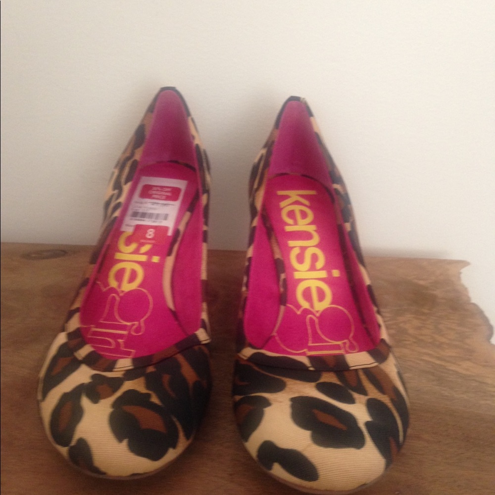 New!  2 inch heels-rounded toe, pink interior.